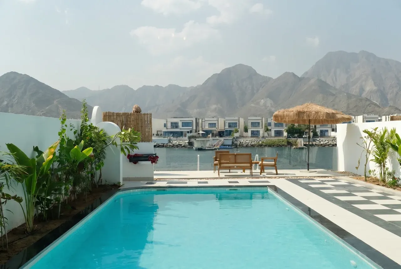 Jungle Breeze pool with mountain view, Dibba Fujairah