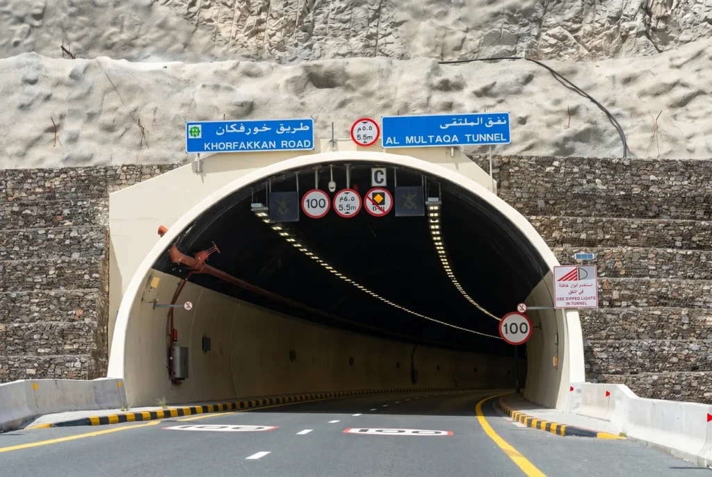 way-to-fujairah-tunnel